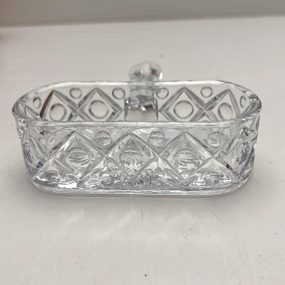 VINTAGE CRYSTAL HANDLED SERVER TRAY CIGARETTE SERVER - Picture 4 of 5